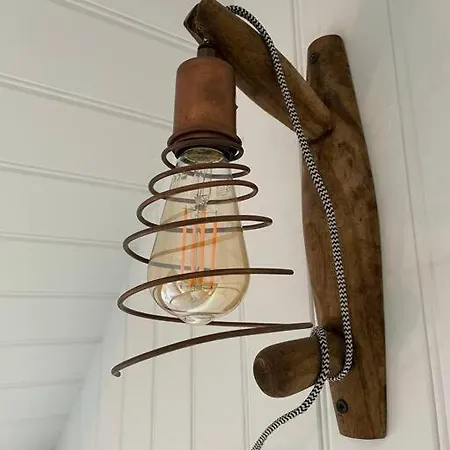 Herring Girl House - Historic Seafront Property *