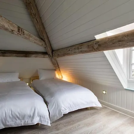 Herring Girl House - Historic Seafront Property Ferienhaus *